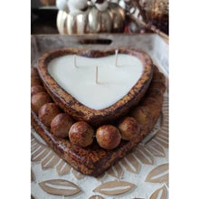 Load image into Gallery viewer, Beaded Heart Candle
